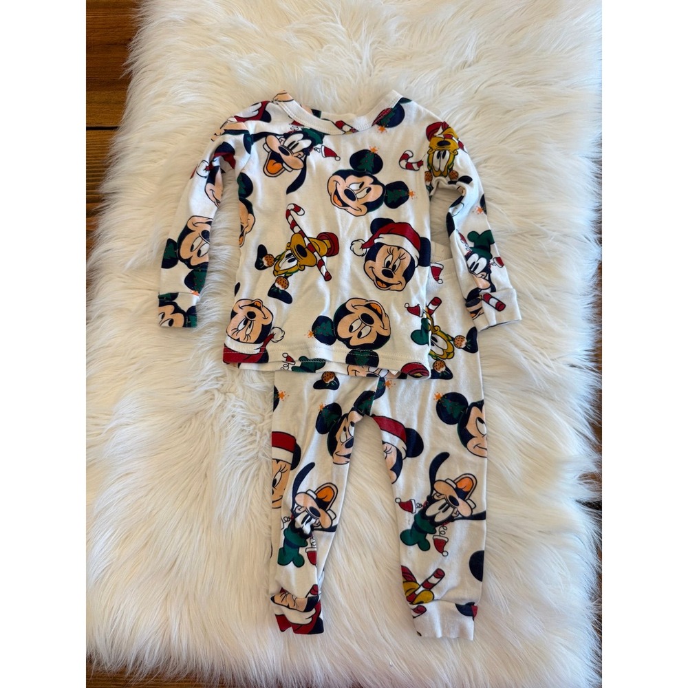 Gap Disney Mickey Christmas pajama set size 12-18m